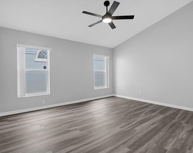 3521 Moss Pointe Place - Photo Thumbnail 15