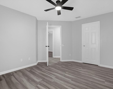 3521 Moss Pointe Place - Photo Thumbnail 19