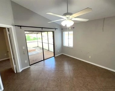 2201 Grasmere Drive - Photo Thumbnail 3