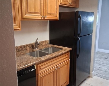 4733 S Texas Avenue - Photo Thumbnail 3