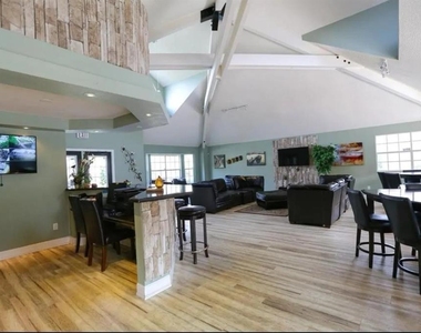 2480 Sweetwater Club Circle - Photo Thumbnail 16