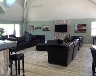 2480 Sweetwater Club Circle - Photo Thumbnail 17