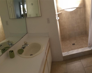 2480 Sweetwater Club Circle - Photo Thumbnail 9