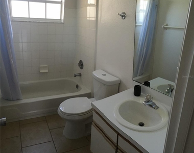 2480 Sweetwater Club Circle - Photo Thumbnail 12
