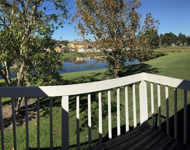 2480 Sweetwater Club Circle - Photo Thumbnail 14