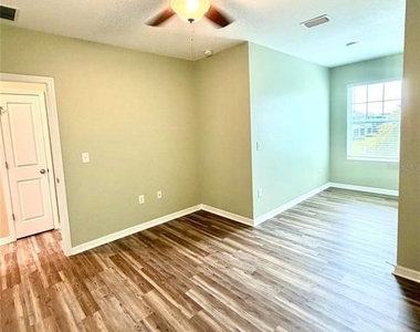 2463 Midnight Pearl Drive - Photo Thumbnail 16
