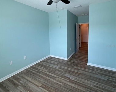 2463 Midnight Pearl Drive - Photo Thumbnail 17