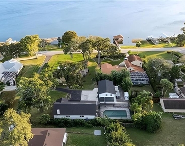 1099 Grove Avenue - Photo Thumbnail 65