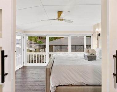 1099 Grove Avenue - Photo Thumbnail 45