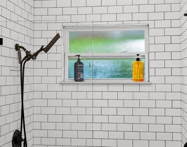 1099 Grove Avenue - Photo Thumbnail 9