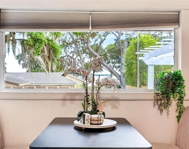 1099 Grove Avenue - Photo Thumbnail 5