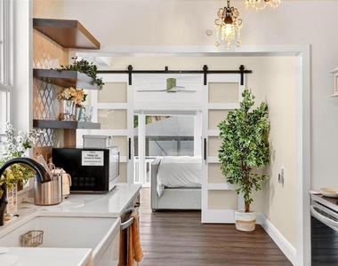 1099 Grove Avenue - Photo Thumbnail 23