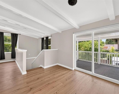 1099 Grove Avenue - Photo Thumbnail 50