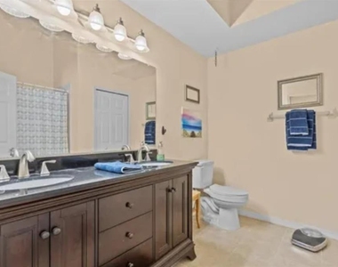 1722 Palmetto Pine Lane - Photo Thumbnail 12