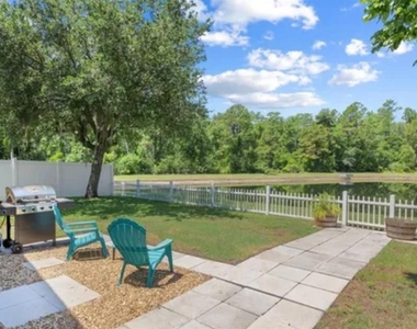 1722 Palmetto Pine Lane - Photo Thumbnail 15