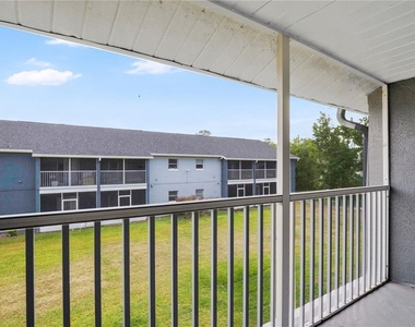 4100 Pershing Pointe Place - Photo Thumbnail 20