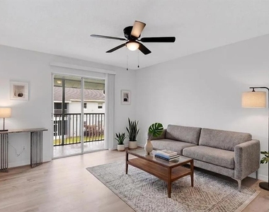 4100 Pershing Pointe Place - Photo Thumbnail 1