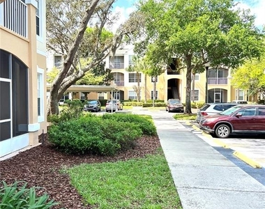 6214 Stevenson Drive - Photo Thumbnail 4