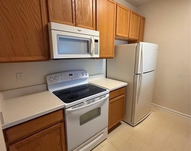 6214 Stevenson Drive - Photo Thumbnail 2