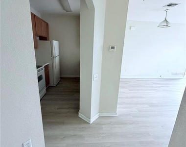 6214 Stevenson Drive - Photo Thumbnail 7