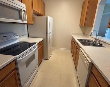 6214 Stevenson Drive - Photo Thumbnail 5