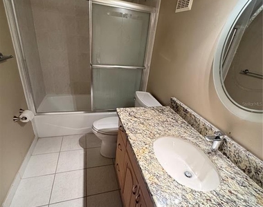 400 E Colonial Drive - Photo Thumbnail 9