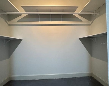 400 E Colonial Drive - Photo Thumbnail 14