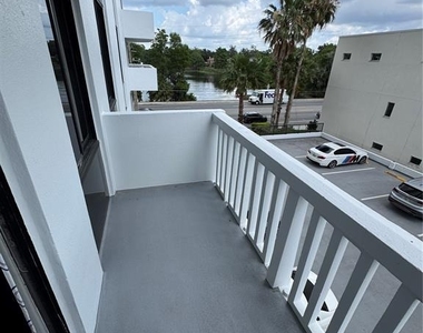 400 E Colonial Drive - Photo Thumbnail 17