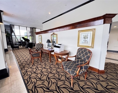 400 E Colonial Drive - Photo Thumbnail 23