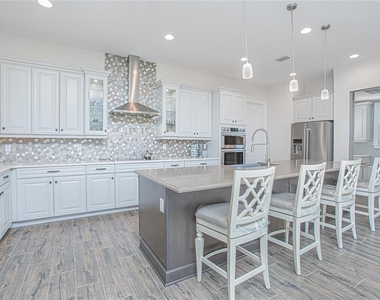 10846 Mobberley Circle - Photo Thumbnail 8