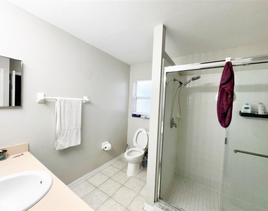 1509 Indian Oaks Trl - Photo Thumbnail 20