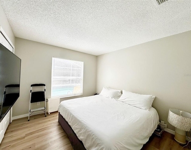 1509 Indian Oaks Trl - Photo Thumbnail 16