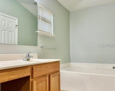14237 Econ Woods Lane - Photo Thumbnail 7