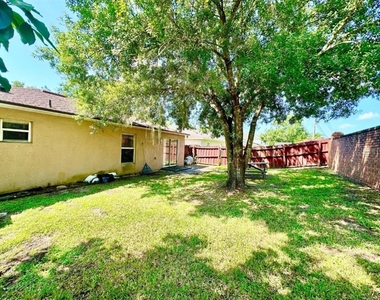 14237 Econ Woods Lane - Photo Thumbnail 13