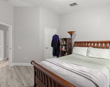 15048 Bellinkoff Lane - Photo Thumbnail 25