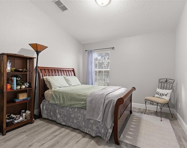 15048 Bellinkoff Lane - Photo Thumbnail 24