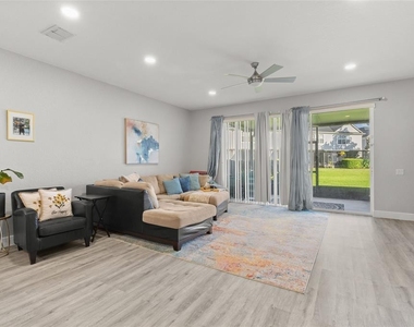 15048 Bellinkoff Lane - Photo Thumbnail 8