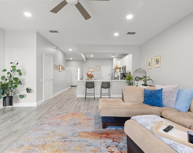 15048 Bellinkoff Lane - Photo Thumbnail 10