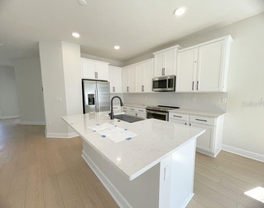 15236 Tribute Ovation Way - Photo Thumbnail 3