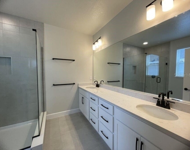 15236 Tribute Ovation Way - Photo Thumbnail 12