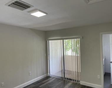 10260 Turkey Lake Road - Photo Thumbnail 5