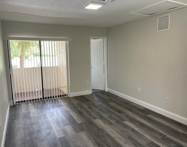 10260 Turkey Lake Road - Photo Thumbnail 7