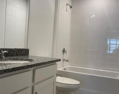 3107 Gardenia Reserve Street - Photo Thumbnail 11