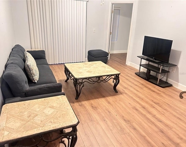 8825 Grand Palms Circle - Photo Thumbnail 10