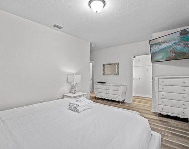 4811 Terrasonesta Drive - Photo Thumbnail 23