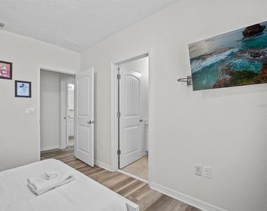 4811 Terrasonesta Drive - Photo Thumbnail 19