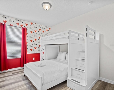 4811 Terrasonesta Drive - Photo Thumbnail 18