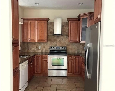 1415 Harmon Avenue - Photo Thumbnail 7
