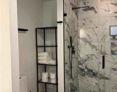 525 E Jackson Street - Photo Thumbnail 11