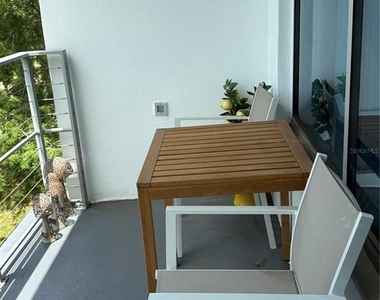525 E Jackson Street - Photo Thumbnail 22